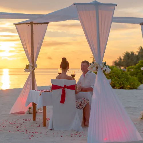 romantic dining by the ocean